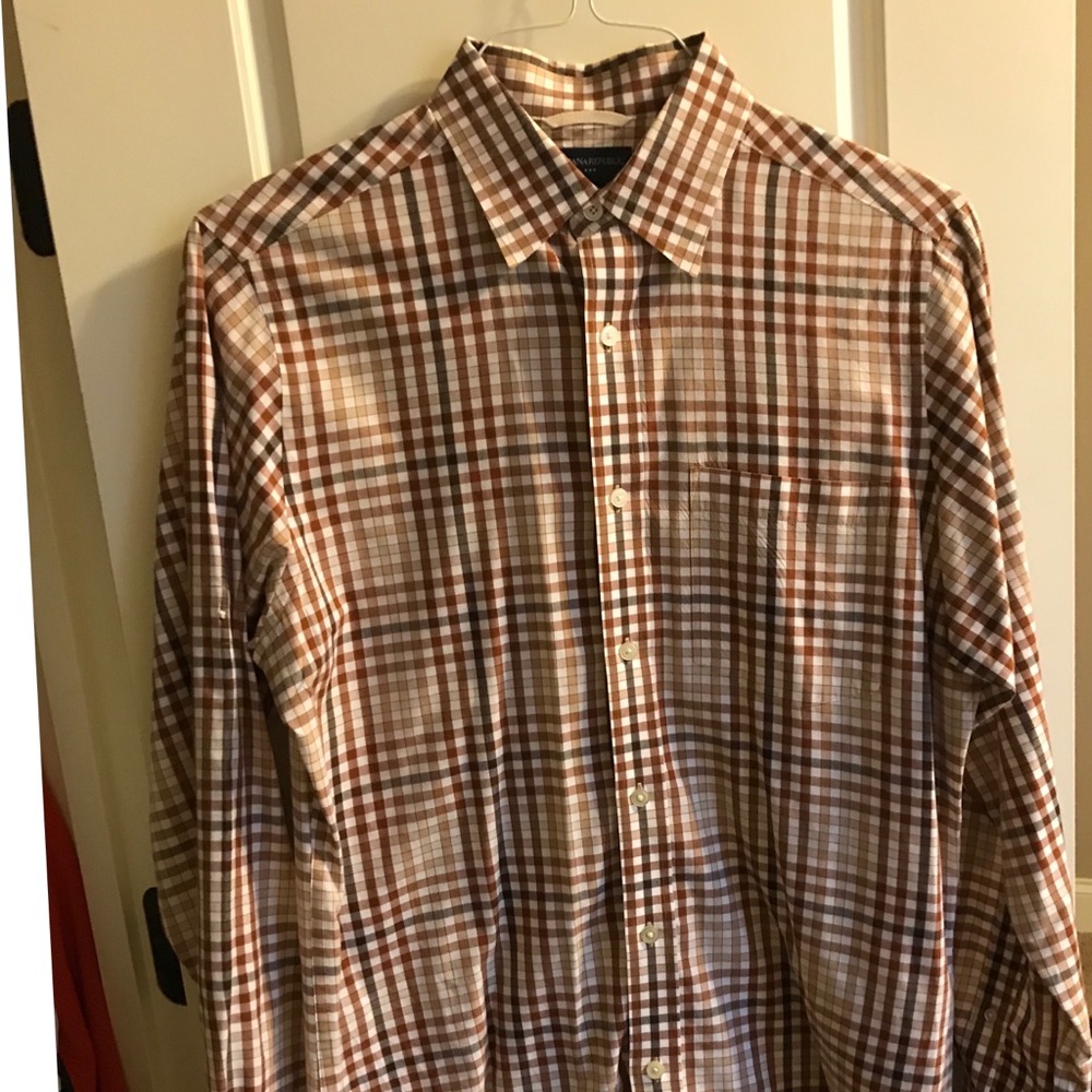 Men’s Banana Republic dress shirt
